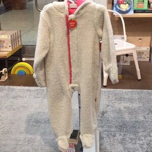 Magnetic me Sherpa footie cream multiple sizes available NWT